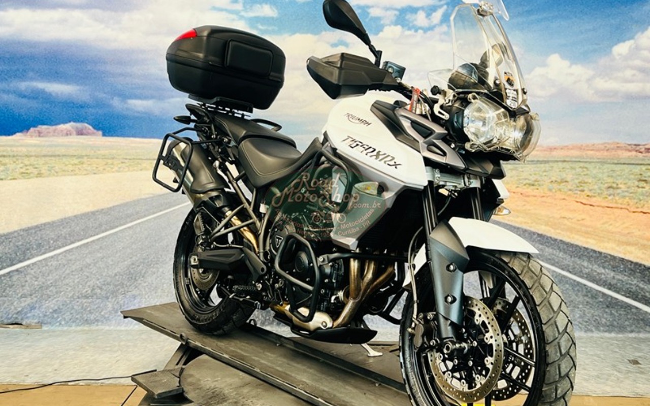 imagem-https://www.socarrao.com.br/sc-vehicle-images-prod/2655791/1784124079328-VElHRVIgODAwIEJSQU5DQV8xNS5qcGc.jpg