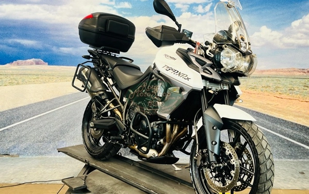 imagem-https://www.socarrao.com.br/sc-vehicle-images-prod/2655791/1784124079328-VElHRVIgODAwIEJSQU5DQV8xNS5qcGc.jpg
