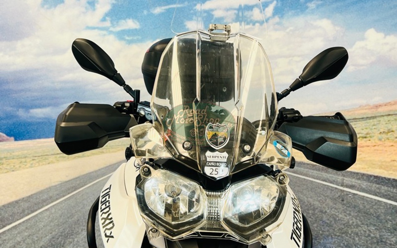 imagem-https://www.socarrao.com.br/sc-vehicle-images-prod/2655791/1784124079521-VElHRVIgODAwIEJSQU5DQV8xNy5qcGc.jpg