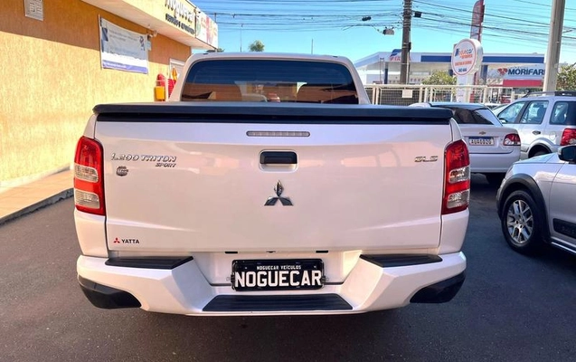 imagem-https://www.socarrao.com.br/sc-vehicle-images-prod/2655891/1785161902171-8281366_1_B_306f002cf0.jpeg