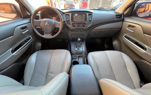 imagem-https://www.socarrao.com.br/sc-vehicle-images-prod/2655891/1785161902178-8281366_6_B_3cd46d3ed4.jpeg