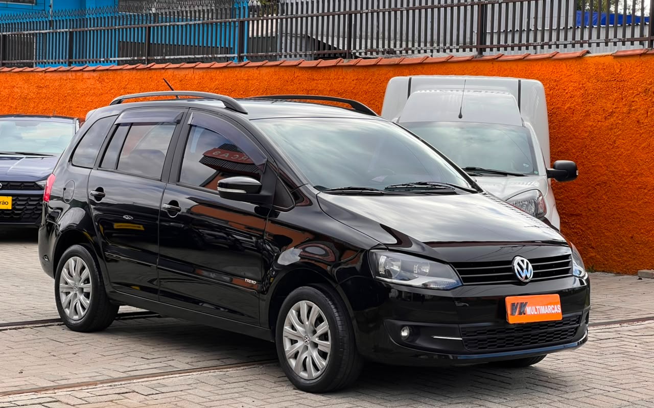 Volkswagen SpaceFox 2012 Preto — foto 1 de 3