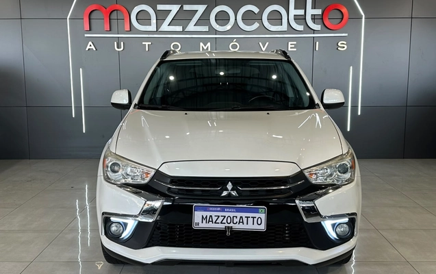 imagem-https://www.socarrao.com.br/sc-vehicle-images-prod/2656465/1784125915937-003_f8f254d929caa3fac5b03308aefbe423.jpeg