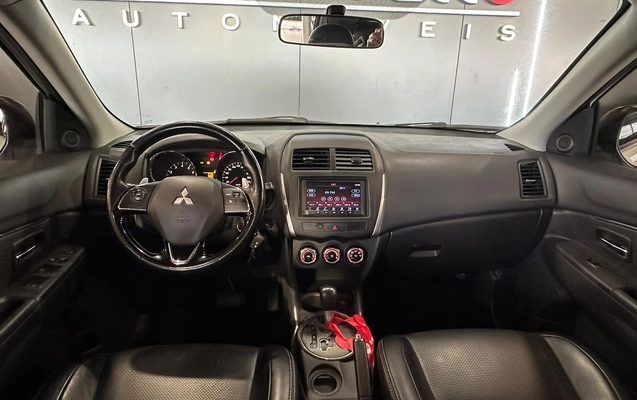 imagem-https://www.socarrao.com.br/sc-vehicle-images-prod/2656465/1784125915947-003_8103d8cf9bf236247b3b6c1fb123b5ed.jpeg