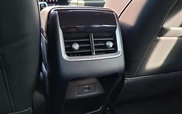 imagem-https://www.socarrao.com.br/sc-vehicle-images-prod/2656572/1788292357139-8281609_1_B_b018f06555.jpeg