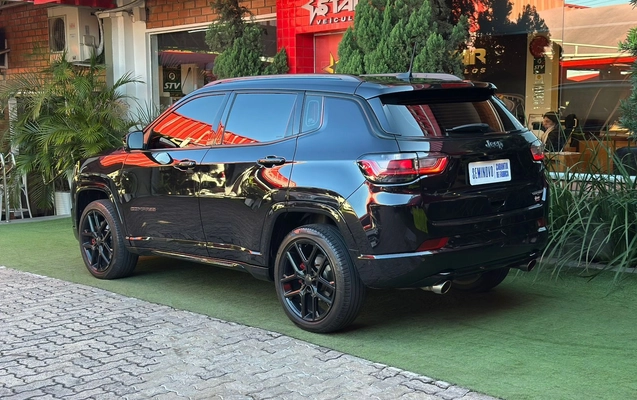 imagem-https://www.socarrao.com.br/sc-vehicle-images-prod/2656759/1784126562639-c8c4f7cf-80e1-4306-96cc-30e4996ff732.jpg