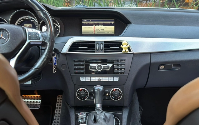 imagem-https://www.socarrao.com.br/sc-vehicle-images-prod/2656791/1784126624432-5ad29335-da7c-4f33-a53f-9d8686a669b3.jpg