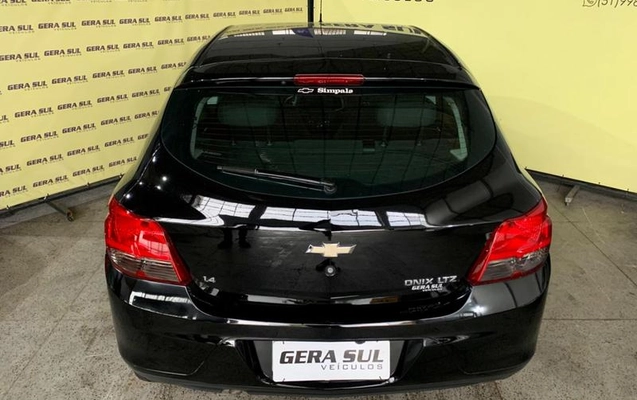 imagem-https://www.socarrao.com.br/sc-vehicle-images-prod/2656811/1787248515305-8259268_4_B_3c149f73b0.jpeg