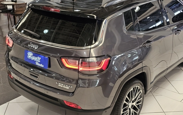 imagem-https://www.socarrao.com.br/sc-vehicle-images-prod/2657010/1784127105556-1_055542.jpg