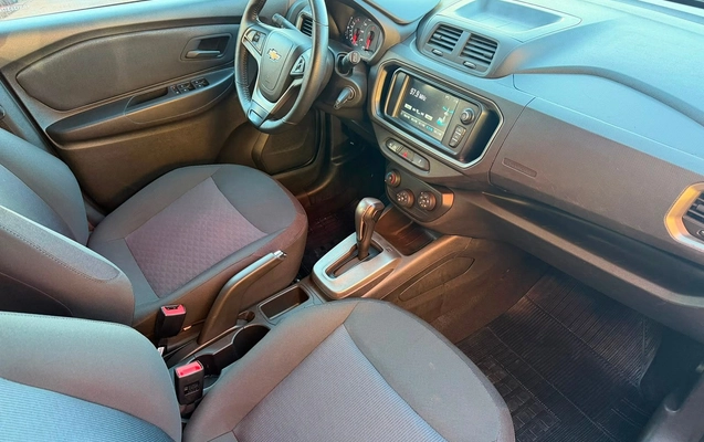 imagem-https://www.socarrao.com.br/sc-vehicle-images-prod/2657203/1788293486170-3cba4e3d5bf542e6b8c8dfb7a66f84b2_1784124344456.jpg