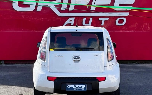 imagem-https://www.socarrao.com.br/sc-vehicle-images-prod/2657383/1787664156909-8209199_5_B_df27e3d822.jpeg