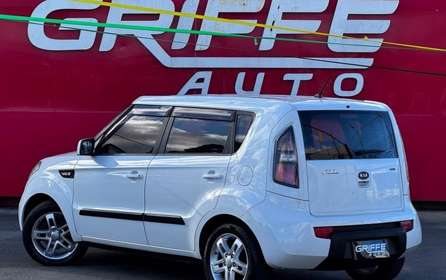 imagem-https://www.socarrao.com.br/sc-vehicle-images-prod/2657383/1787664156910-8209199_6_B_72a93ee36d.jpeg
