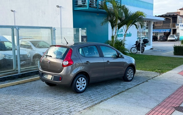 imagem-https://www.socarrao.com.br/sc-vehicle-images-prod/2657514/1784128216268-70fa5ae6-b675-4e0c-aee8-3c9dcce25222.jpg