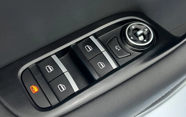 imagem-https://www.socarrao.com.br/sc-vehicle-images-prod/2658364/1784129652372-10_123346.jpg