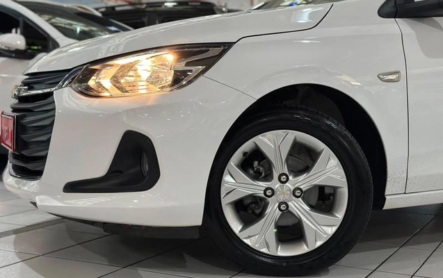 imagem-https://www.socarrao.com.br/sc-vehicle-images-prod/2658909/1787317786254-8282035_3_B_08b14baf48.jpeg