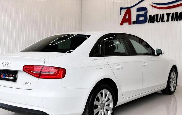 imagem-https://www.socarrao.com.br/sc-vehicle-images-prod/2659315/1789133976167-8207956_5_B_caebea50e3.jpeg