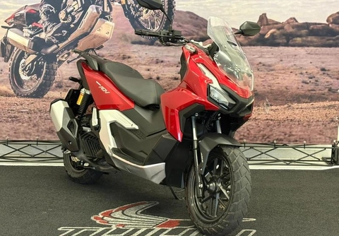 Honda ADV 160 2026 Vermelho — foto 1 de 3