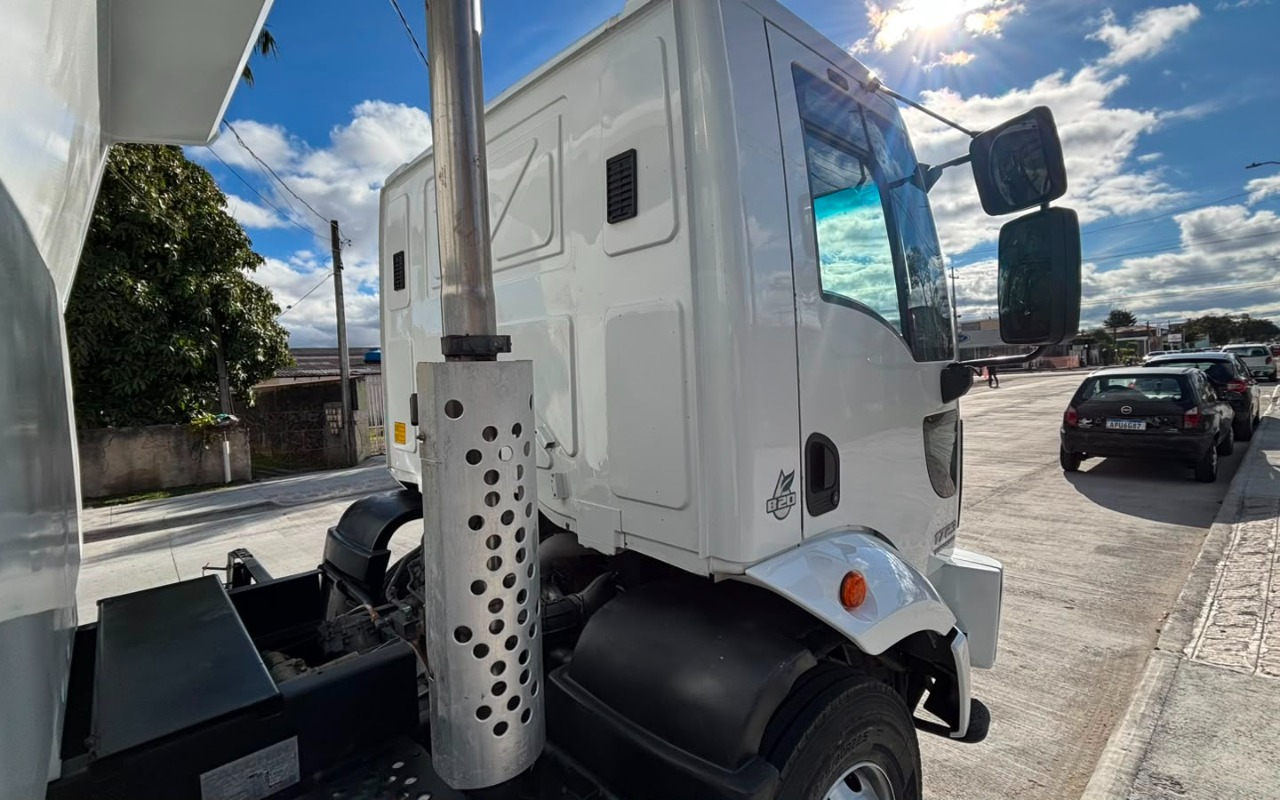 imagem-https://www.socarrao.com.br/sc-vehicle-images-prod/2659844/1784132444323-V2hhdHNBcHAgSW1hZ2UgMjAyNi0wNy0xNCBhdCAxOC4wNy40OCAoMykuanBlZw.jpeg