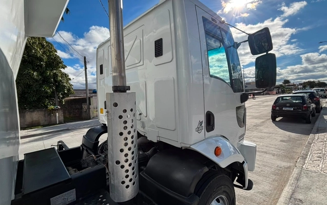 imagem-https://www.socarrao.com.br/sc-vehicle-images-prod/2659844/1784132444323-V2hhdHNBcHAgSW1hZ2UgMjAyNi0wNy0xNCBhdCAxOC4wNy40OCAoMykuanBlZw.jpeg