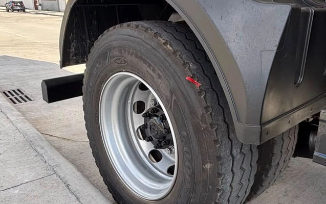 imagem-https://www.socarrao.com.br/sc-vehicle-images-prod/2659844/1784132444549-V2hhdHNBcHAgSW1hZ2UgMjAyNi0wNy0xNCBhdCAxOC4wNy40OSAoMSkuanBlZw.jpeg