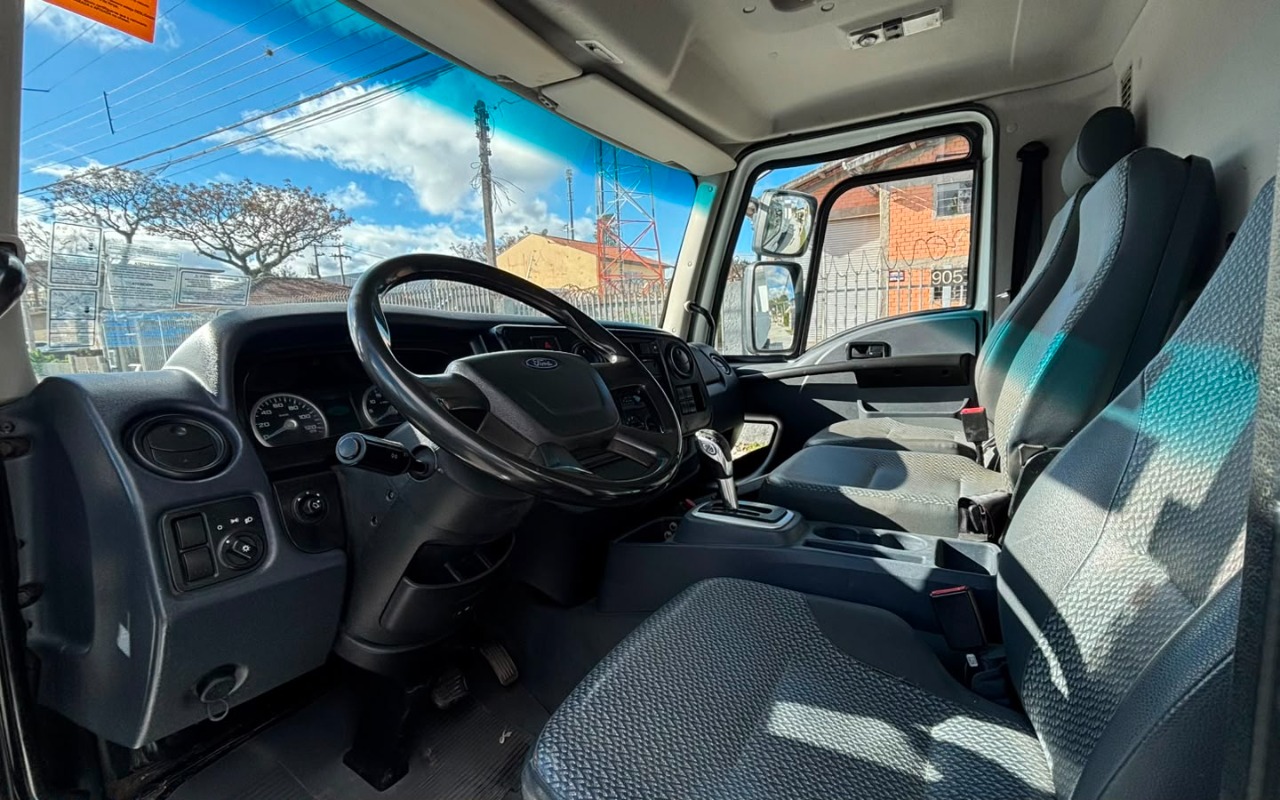 imagem-https://www.socarrao.com.br/sc-vehicle-images-prod/2659844/1784132444831-V2hhdHNBcHAgSW1hZ2UgMjAyNi0wNy0xNCBhdCAxOC4wNy40OSAoNCkuanBlZw.jpeg