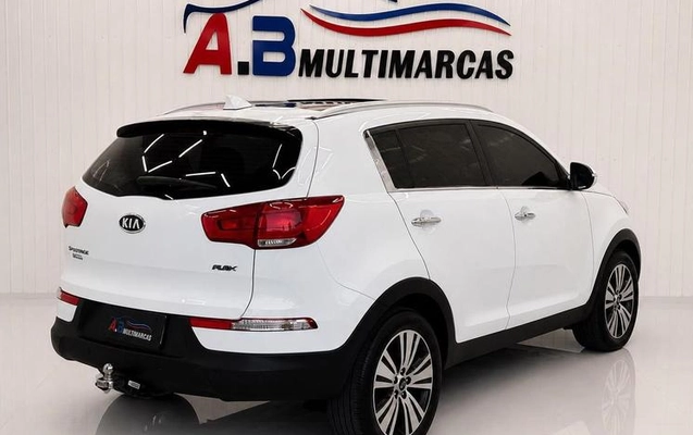 imagem-https://www.socarrao.com.br/sc-vehicle-images-prod/2660393/1788197255520-8246248_5_B_6172b81a26.jpeg