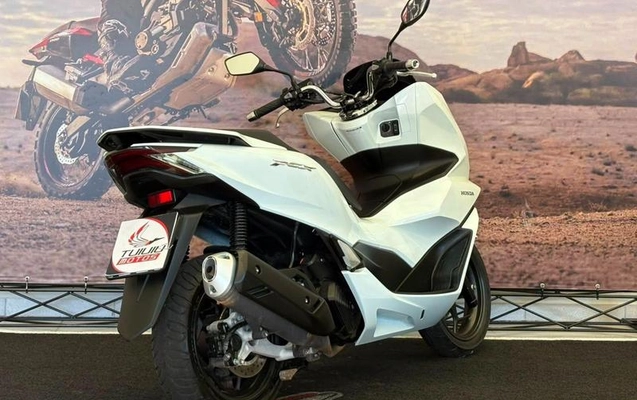 imagem-https://www.socarrao.com.br/sc-vehicle-images-prod/2660431/1784133441351-8121253_0_B_89c79d40d4.jpeg