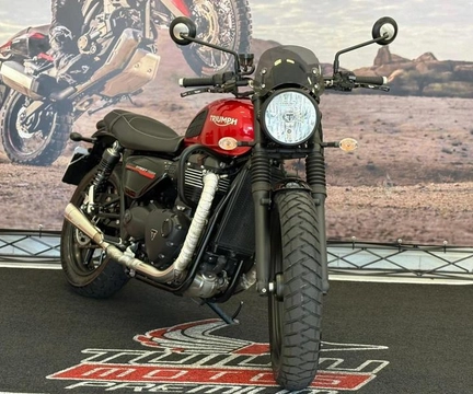 TRIUMPH STREET TWIN 900cc 2020 Vermelho — foto 1 de 3