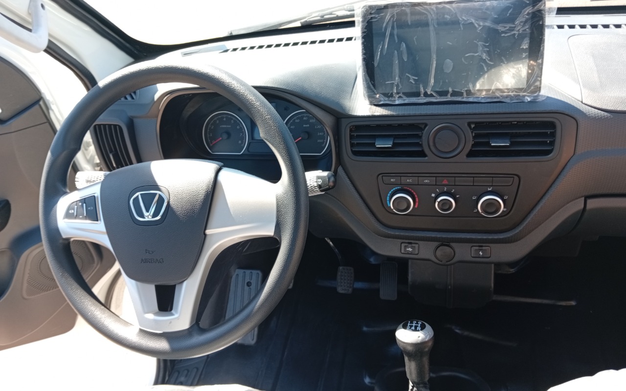 imagem-https://www.socarrao.com.br/sc-vehicle-images-prod/2660632/1784133675723-MTc4NDEzMzYxNjA5NzMyNzg4ODU2OTcyOTQyMTM3MC5qcGc.jpg