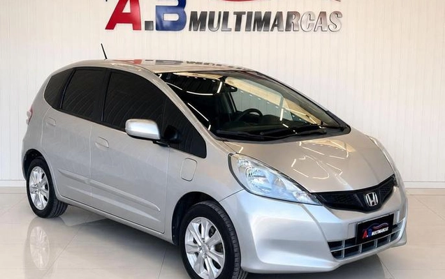 imagem-https://www.socarrao.com.br/sc-vehicle-images-prod/2661338/1788197401373-8281958_9_B_f98a85946e.jpeg