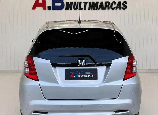 imagem-https://www.socarrao.com.br/sc-vehicle-images-prod/2661338/1788197401388-8281958_7_B_33b8eec7a7.jpeg