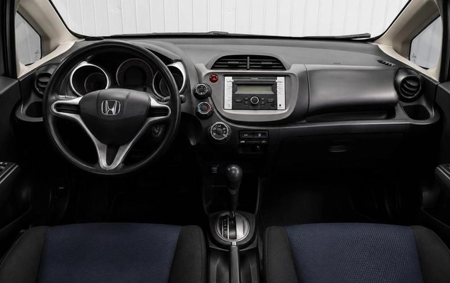 imagem-https://www.socarrao.com.br/sc-vehicle-images-prod/2661338/1788197401441-8281958_4_B_4f8b89ad81.jpeg