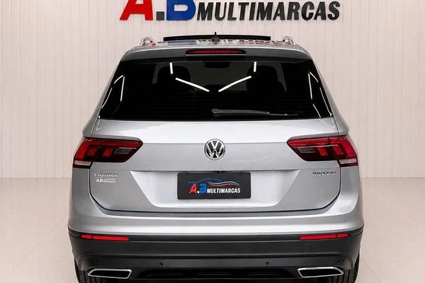 imagem-https://www.socarrao.com.br/sc-vehicle-images-prod/2661397/1784663693160-8282294_12_B_a16ddf58a3.jpeg