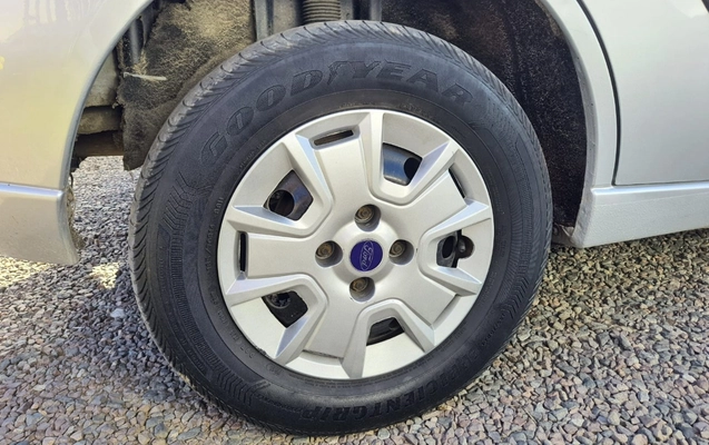 imagem-https://www.socarrao.com.br/sc-vehicle-images-prod/2663600/1784139229390-V2hhdHNBcHAgSW1hZ2UgMjAyNi0wNy0xNSBhdCAxNS4wNS4wMS5qcGVn.jpeg