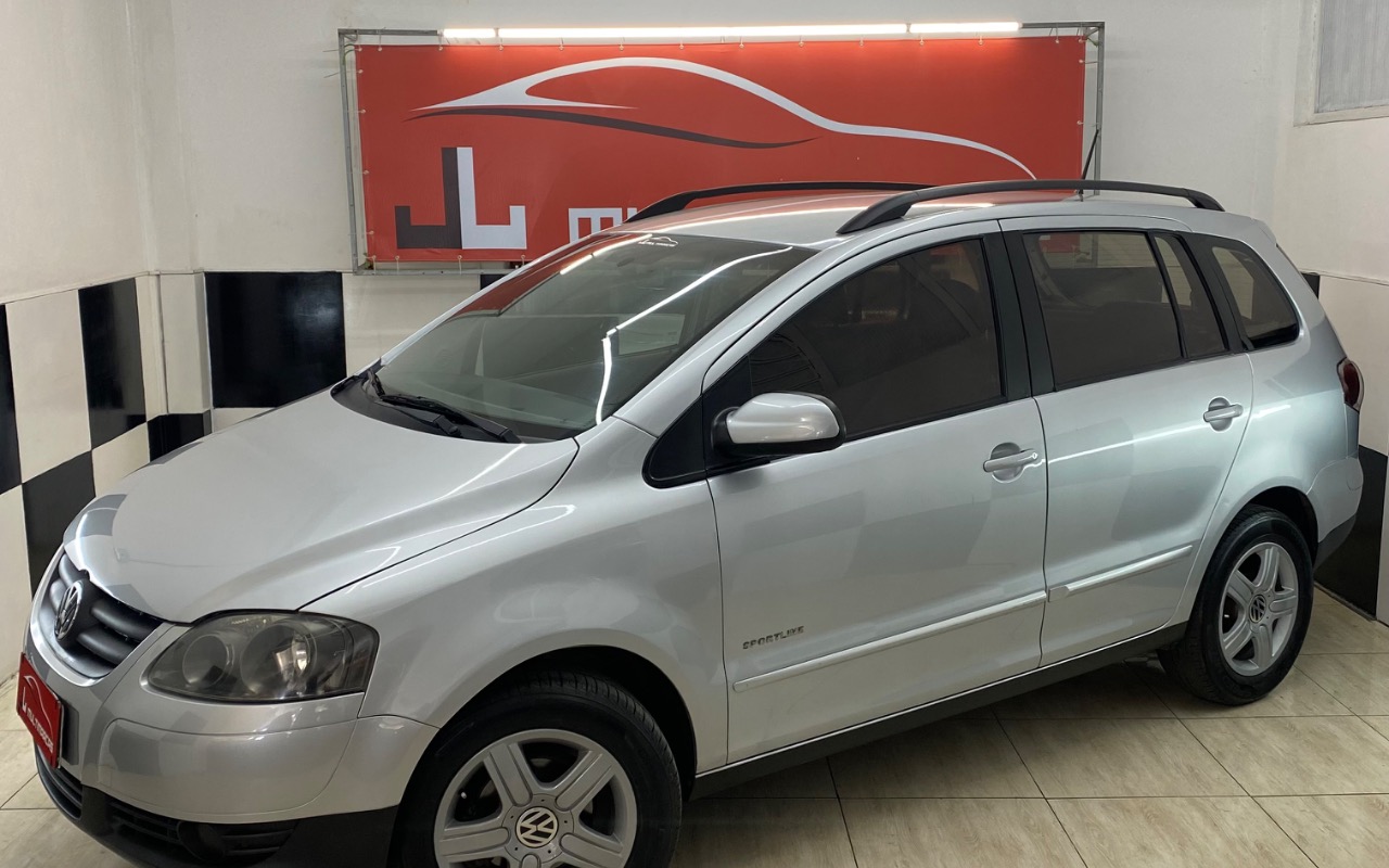 Volkswagen SpaceFox SPORTLINE/HIGHLINE 1.6 T.Flex na cor Prata no Gravataí / RS - 2664211