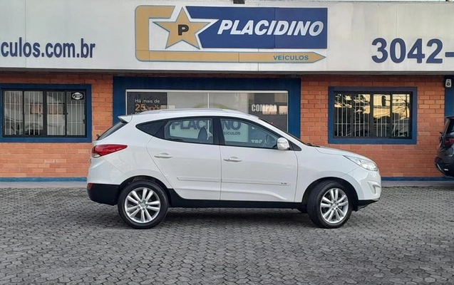 imagem-https://www.socarrao.com.br/sc-vehicle-images-prod/2664432/1789668279698-8184486_0_B_12b0d022a6.jpeg