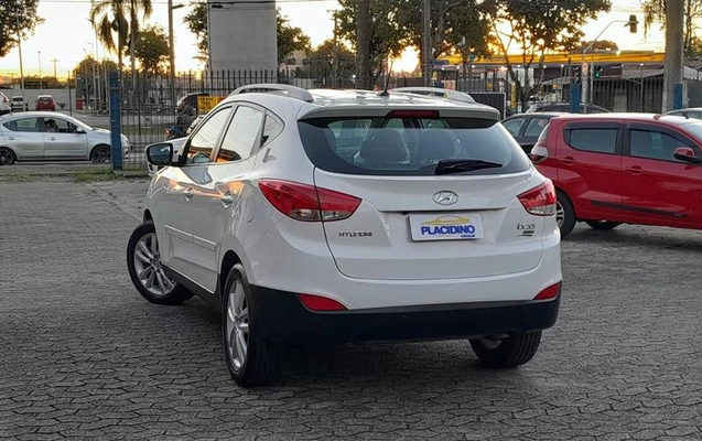 imagem-https://www.socarrao.com.br/sc-vehicle-images-prod/2664432/1789668279705-8184486_5_B_07fced3433.jpeg