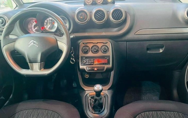 imagem-https://www.socarrao.com.br/sc-vehicle-images-prod/2664708/1786104289209-8257434_0_B_ba48869bf7.jpeg