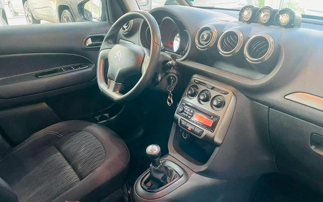 imagem-https://www.socarrao.com.br/sc-vehicle-images-prod/2664708/1786104289212-8257434_0_B_518d560021.jpeg