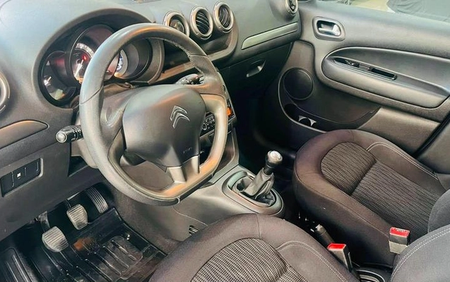 imagem-https://www.socarrao.com.br/sc-vehicle-images-prod/2664708/1786104289217-8257434_7_B_79bed8cf93.jpeg