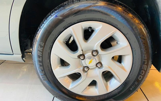 imagem-https://www.socarrao.com.br/sc-vehicle-images-prod/2664884/1784141414787-8178744_8_B_8f7bb25378.jpeg