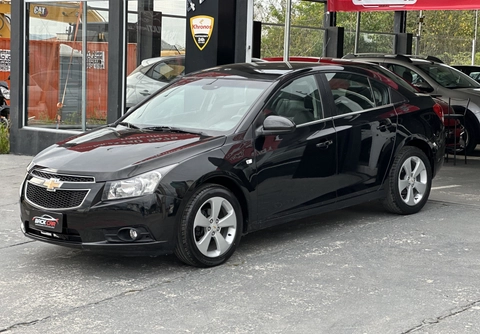Chevrolet Cruze 2012 Preto — foto 1 de 3