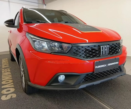 Fiat Argo TREKKING 1.3 8V Flex 2024 Vermelho — foto 1 de 3