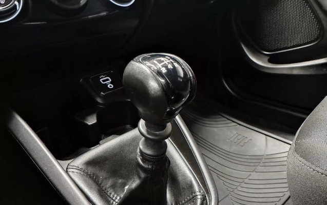 imagem-https://www.socarrao.com.br/sc-vehicle-images-prod/2665621/1784317487019-tZO6eXaYzYEPYr1F4abZWKGGpT4riS9O.jpg