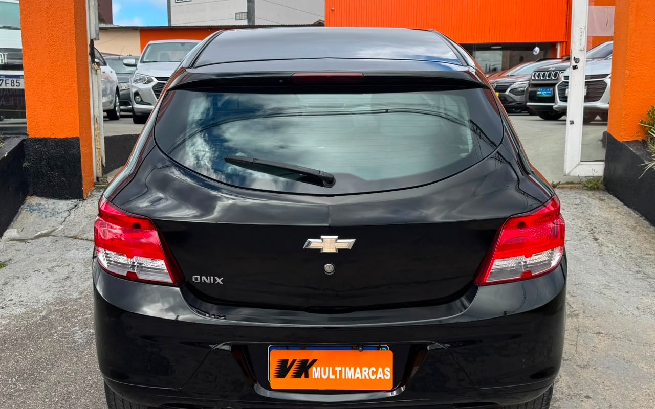 imagem-https://www.socarrao.com.br/sc-vehicle-images-prod/2666244/1784143898461-V2hhdHNBcHAgSW1hZ2UgMjAyNi0wNy0xNSBhdCAxMC4xOC4zNi5qcGVn.jpeg
