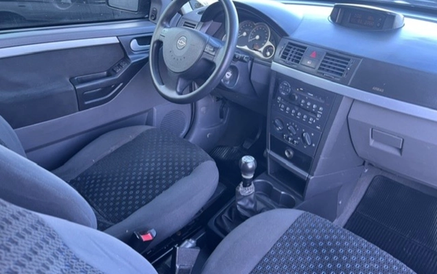 imagem-https://www.socarrao.com.br/sc-vehicle-images-prod/2667909/1784146804170-ODJkY2M5Y2YtNmZmNC00ODkyLTgxMDItNWE0YTMwNzY4MjgzLmpwZw.jpg