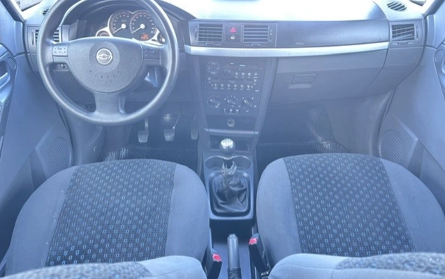 imagem-https://www.socarrao.com.br/sc-vehicle-images-prod/2667909/1784146804364-MTJlNjZmM2YtNDkyYS00ZTAwLWFjMmUtMTRmMDZjOGU4MzEzLmpwZw.jpg