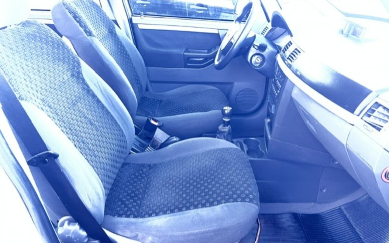 imagem-https://www.socarrao.com.br/sc-vehicle-images-prod/2667909/1784146804477-NWRlNDMwNTctM2JiZi00ZWVlLWFlYWEtMDg1MjUwY2JhYzE0LmpwZw.jpg