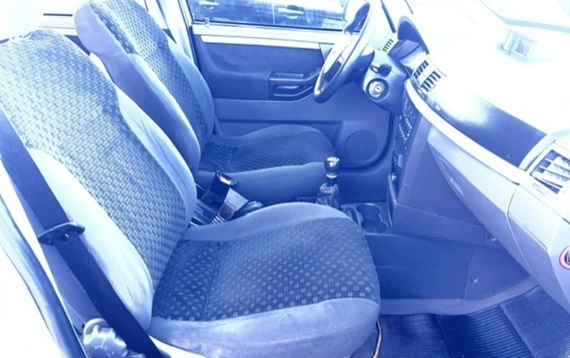 imagem-https://www.socarrao.com.br/sc-vehicle-images-prod/2667909/1784146804477-NWRlNDMwNTctM2JiZi00ZWVlLWFlYWEtMDg1MjUwY2JhYzE0LmpwZw.jpg