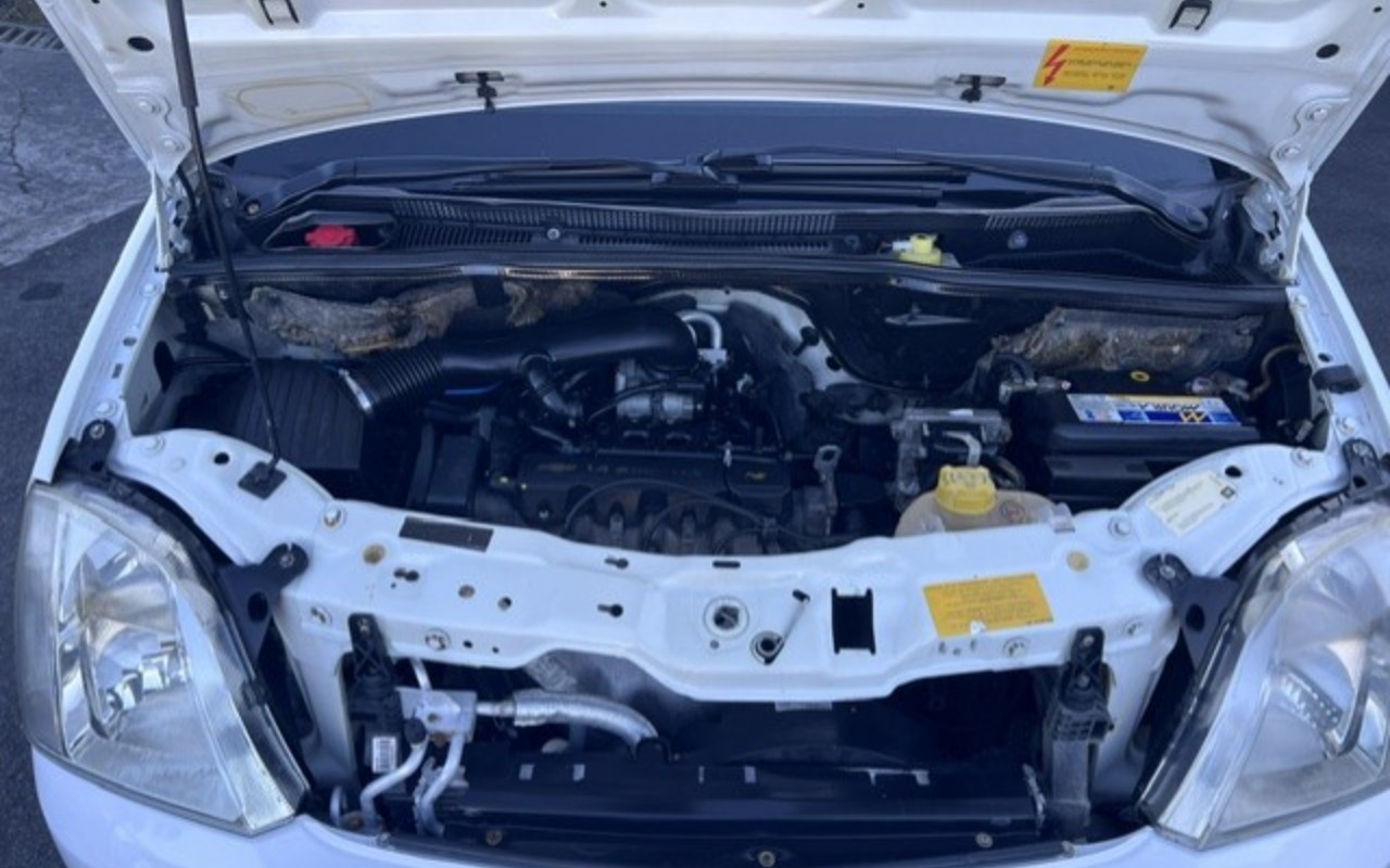 imagem-https://www.socarrao.com.br/sc-vehicle-images-prod/2667909/1784146804918-N2Y5MzgzN2ItM2ExZS00NTQxLTg1ZmYtODg2NjIzZWQ4ZGI1LmpwZw.jpg